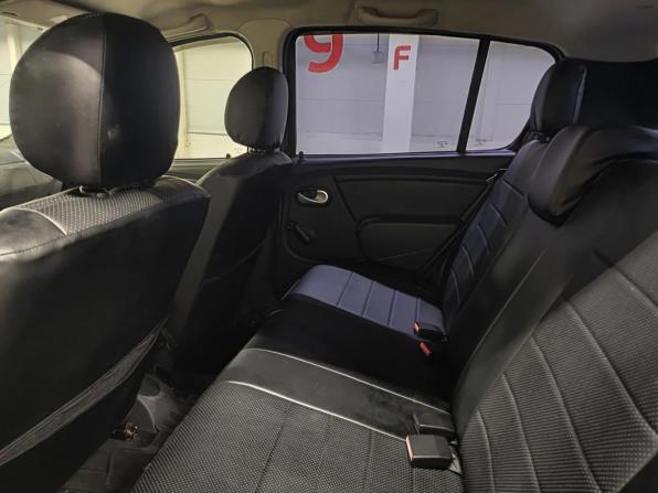 Renault Sandero I с пробегом 2013 года, цена 650 000 рублей, 223682 км, хэтчбек, Автокод Объявления