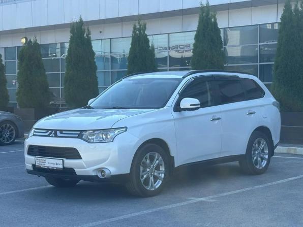 Mitsubishi Outlander III с пробегом 2013 года, цена 1 420 000 рублей, 230000 км, внедорожник, Автокод Объявления