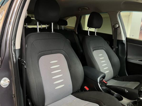 Kia Ceed II с пробегом 2013 года, цена 999 000 рублей, 213000 км, универсал, Автокод Объявления