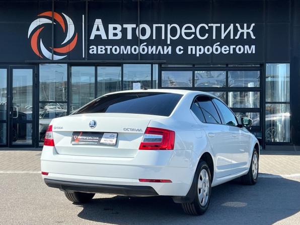 Skoda Octavia III (A7) Рестайлинг с пробегом 2018 года, цена 1 619 000 рублей, 81968 км, лифтбек, Автокод Объявления