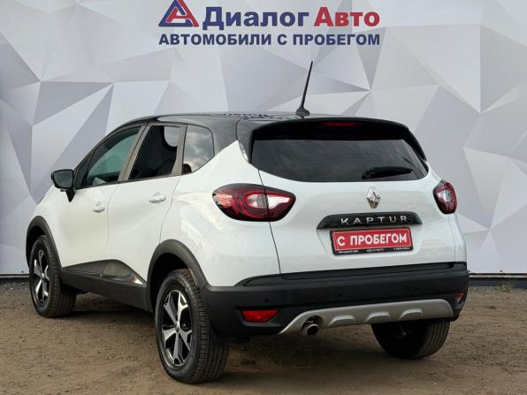 Renault Kaptur I Рестайлинг с пробегом 2021 года, цена 1 345 000 рублей, 56400 км, внедорожник, Автокод Объявления