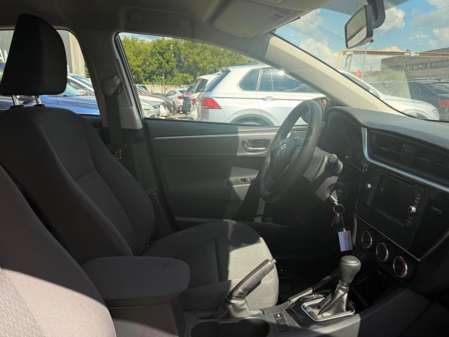 Toyota Corolla XI (E160 E170 E180) Рестайлинг 1 Альметьевск  - изображение 18