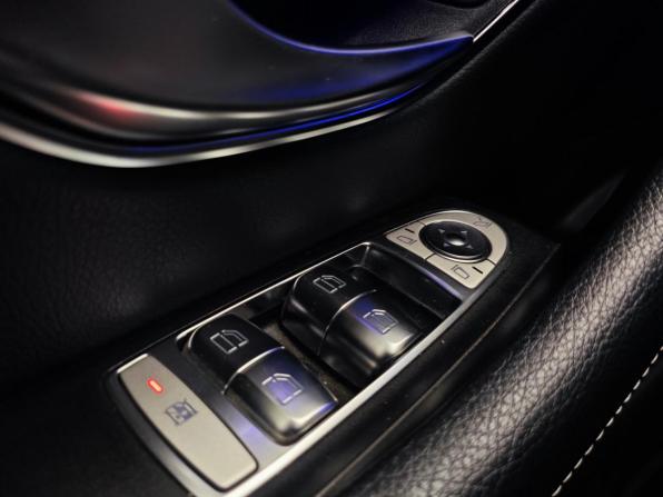 Mercedes-Benz E-Класс V (W213 S213 C238) Рестайлинг с пробегом 2020 года, цена 4 100 000 рублей, 71700 км, седан, Автокод Объявления