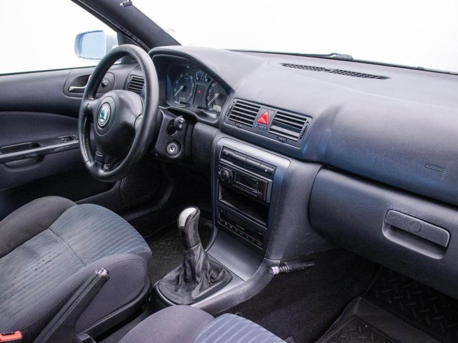 Skoda Octavia I (A4) Рестайлинг Москва  - изображение 11