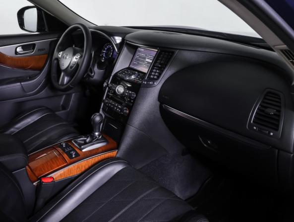 Infiniti QX70 с пробегом 2017 года, цена 2 390 000 рублей, 125600 км, внедорожник, Автокод Объявления
