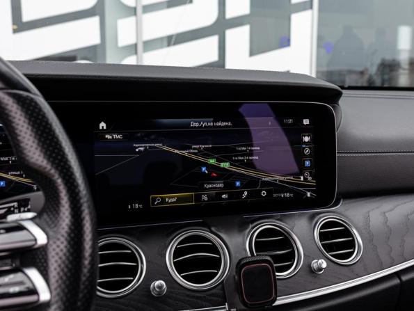 Mercedes-Benz E-Класс V (W213 S213 C238) Рестайлинг с пробегом 2021 года, цена 4 200 000 рублей, 271861 км, седан, Автокод Объявления
