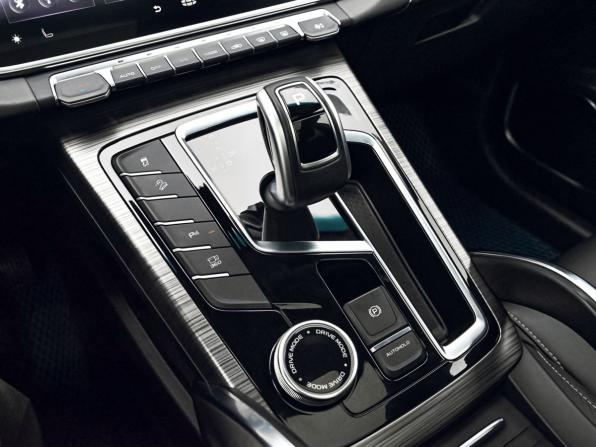Geely Atlas Pro с пробегом 2022 года, цена 1 975 000 рублей, 64000 км, внедорожник, Автокод Объявления