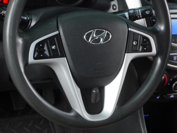 Hyundai Solaris I с пробегом 2013 года, цена 898 000 рублей, 145632 км, седан, Автокод Объявления