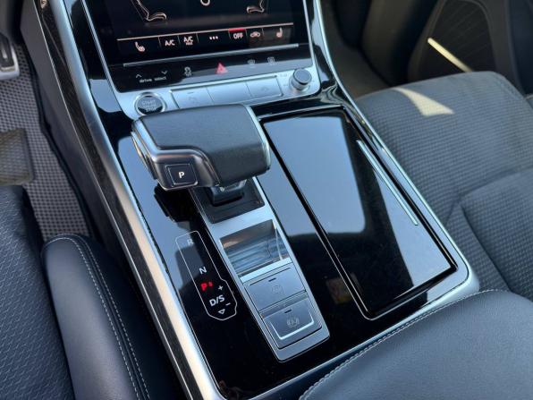 Audi Q8 I (4M) с пробегом 2023 года, цена 8 200 000 рублей, 68600 км, внедорожник, Автокод Объявления