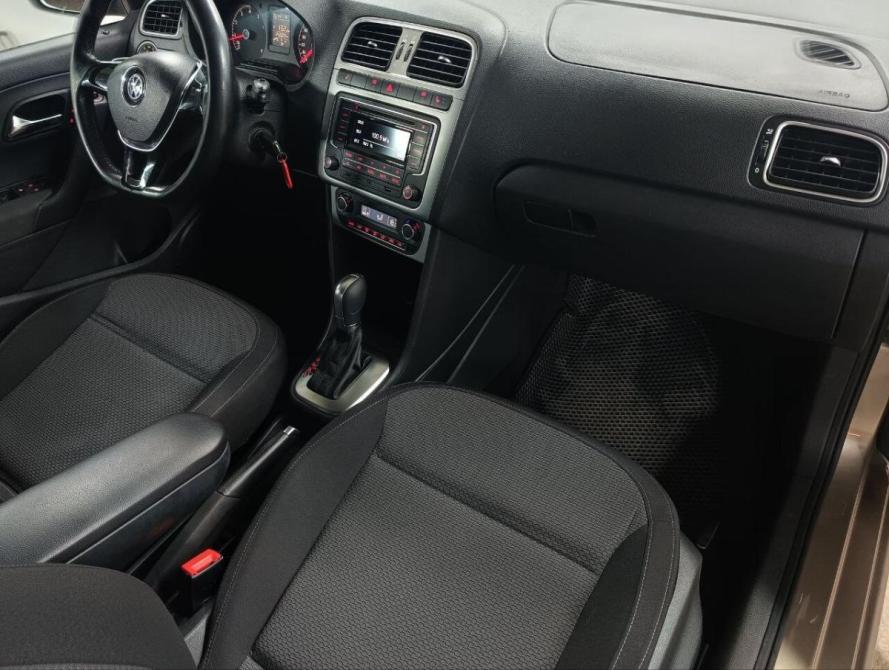 Volkswagen Polo V Рестайлинг Санкт-Петербург  - изображение 12