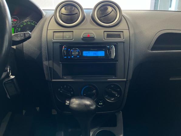 Ford Fiesta Mk5 с пробегом 2006 года, цена 590 000 рублей, 155479 км, хэтчбек, Автокод Объявления