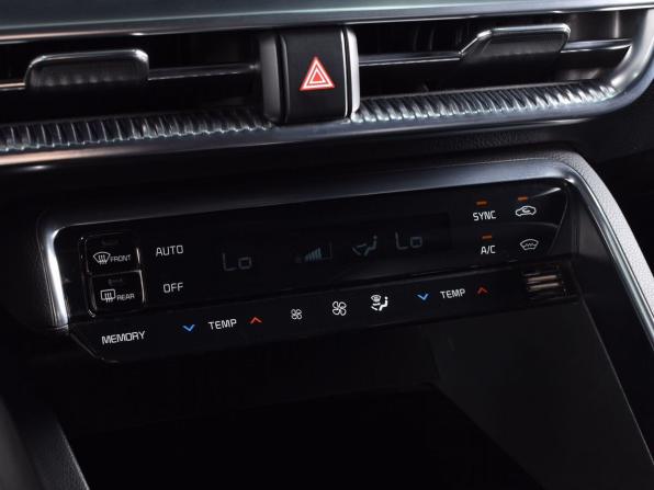 Kia K5 III с пробегом 2020 года, цена 2 995 995 рублей, 88835 км, седан, Автокод Объявления