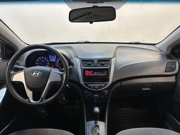 Hyundai Solaris I с пробегом 2013 года, цена 730 000 рублей, 111125 км, седан, Автокод Объявления