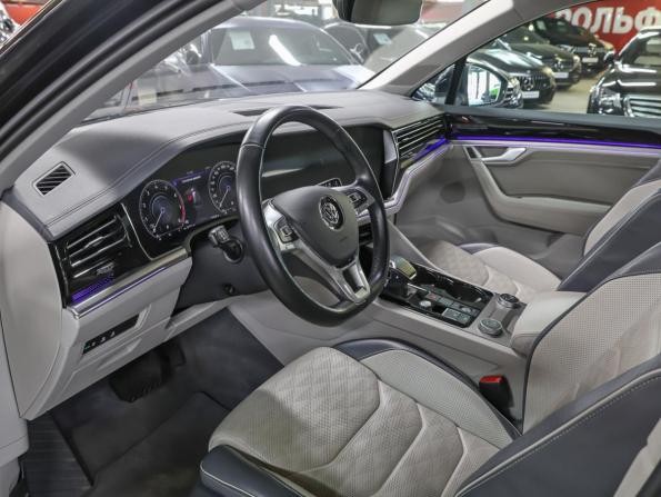 Volkswagen Touareg III с пробегом 2020 года, цена 4 898 000 рублей, 119500 км, внедорожник, Автокод Объявления