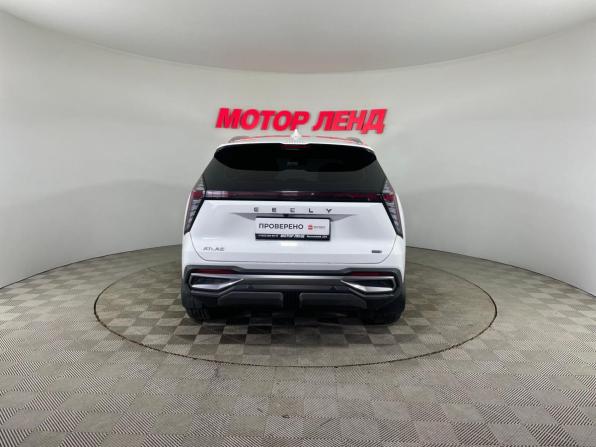 Geely Atlas II с пробегом 2024 года, цена 2 995 000 рублей, 37879 км, внедорожник, Автокод Объявления