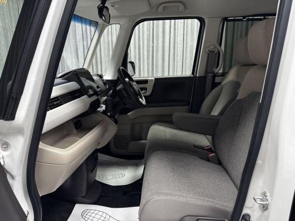 Honda N-BOX II с пробегом 2018 года, цена 900 000 рублей, 112217 км, микровэн, Автокод Объявления