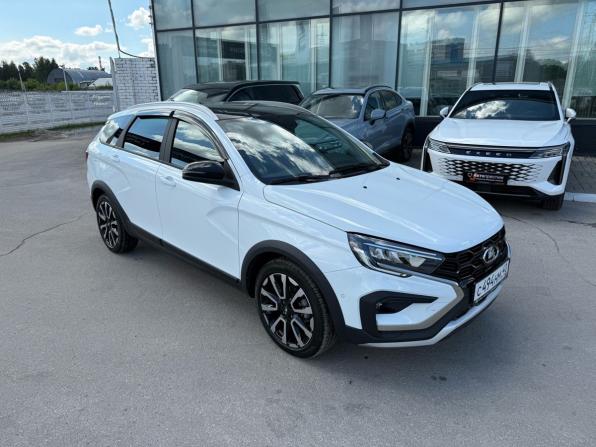 Lada (ВАЗ) Vesta I Рестайлинг (NG) с пробегом 2025 года, цена 1 999 000 рублей, 594 км, универсал, Автокод Объявления