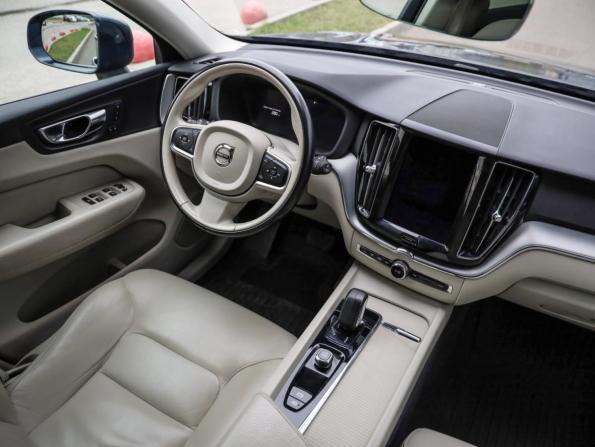 Volvo XC60 II Рестайлинг с пробегом 2021 года, цена 4 399 000 рублей, 101000 км, внедорожник, Автокод Объявления