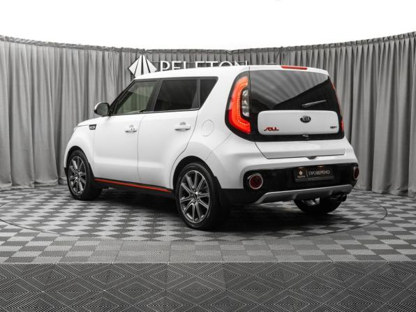 Kia Soul II Рестайлинг с пробегом 2018 года, цена 1 790 000 рублей, 66230 км, хэтчбек, Автокод Объявления