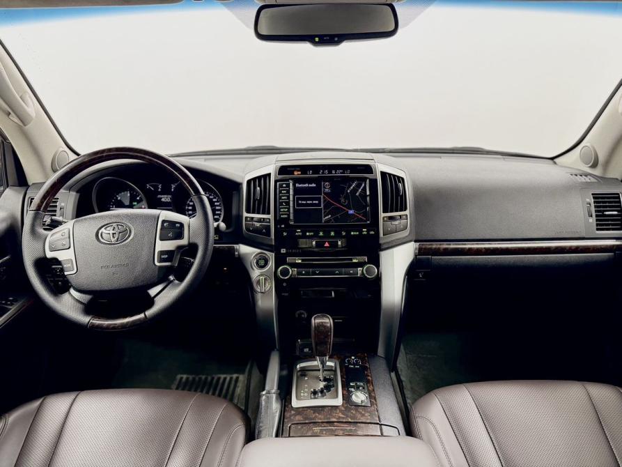 Toyota Land Cruiser 200 Series Рестайлинг 1 Вологда  - изображение 19