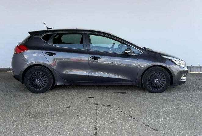 Kia Ceed II с пробегом 2013 года, цена 1 350 000 рублей, 172739 км, хэтчбек, Автокод Объявления
