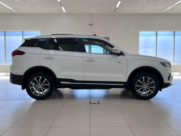 Geely Atlas Pro с пробегом 2023 года, цена 2 299 000 рублей, 15438 км, внедорожник, Автокод Объявления