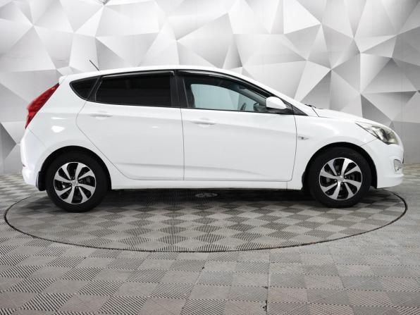 Hyundai Solaris I Рестайлинг с пробегом 2016 года, цена 766 000 рублей, 198898 км, седан, Автокод Объявления