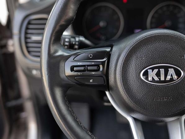 Kia Rio IV с пробегом 2020 года, цена 1 500 000 рублей, 70565 км, седан, Автокод Объявления