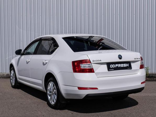 Skoda Octavia III (A7) с пробегом 2015 года, цена 1 250 000 рублей, 152277 км, лифтбек, Автокод Объявления