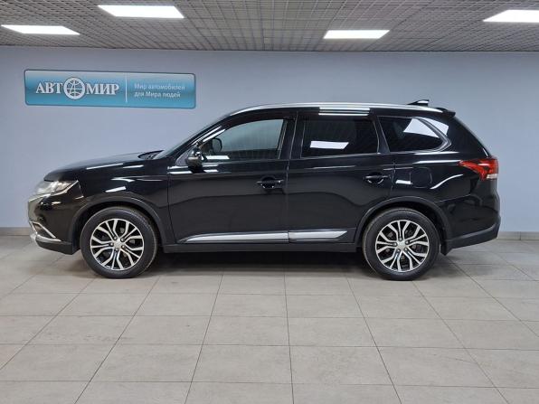 Mitsubishi Outlander III Рестайлинг 2 с пробегом 2017 года, цена 1 799 000 рублей, 196779 км, внедорожник, Автокод Объявления