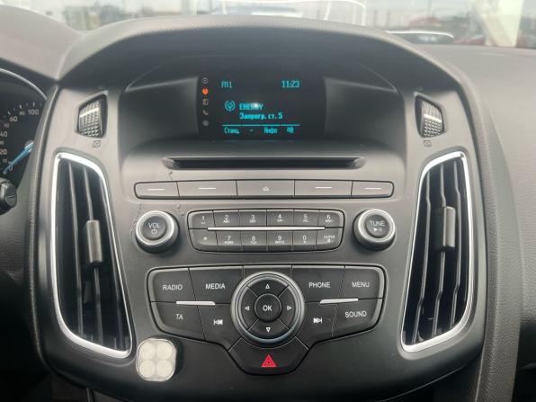 Ford Focus III Рестайлинг с пробегом 2017 года, цена 890 000 рублей, 158000 км, хэтчбек, Автокод Объявления