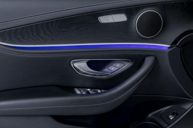 Mercedes-Benz E-Класс V (W213 S213 C238) Рестайлинг с пробегом 2021 года, цена 4 557 000 рублей, 72991 км, седан, Автокод Объявления