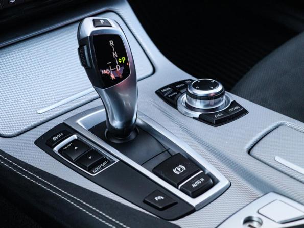 BMW 5 серии VI (F10/F11/F07) Рестайлинг с пробегом 2014 года, цена 1 900 000 рублей, 198901 км, седан, Автокод Объявления
