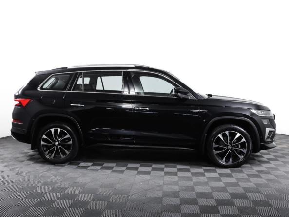 Skoda Kodiaq I Рестайлинг с пробегом 2023 года, цена 4 068 000 рублей, 53005 км, внедорожник, Автокод Объявления
