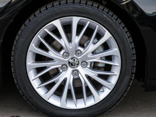 Toyota Camry VIII (XV70) с пробегом 2019 года, цена 2 798 000 рублей, 111022 км, седан, Автокод Объявления