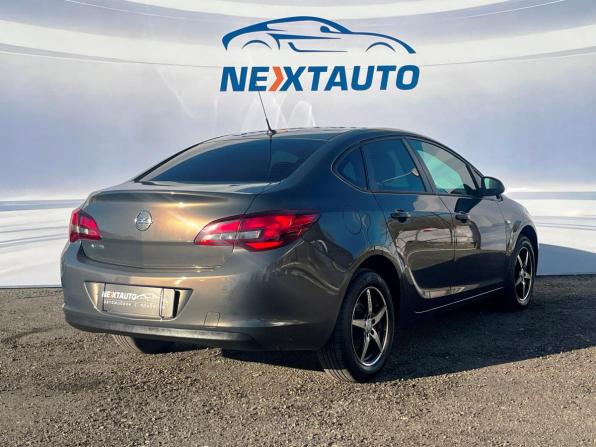 Opel Astra J Рестайлинг с пробегом 2014 года, цена 822 800 рублей, 163000 км, седан, Автокод Объявления