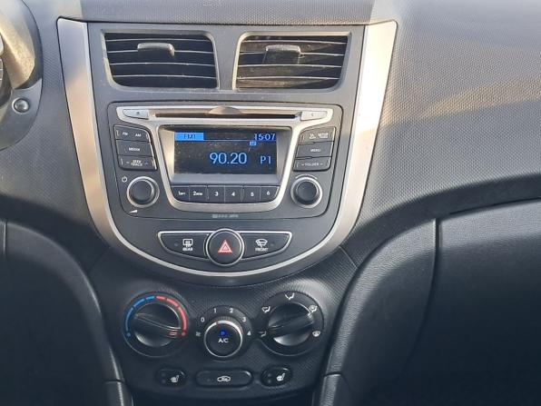 Hyundai Solaris I Рестайлинг с пробегом 2016 года, цена 785 000 рублей, 145415 км, седан, Автокод Объявления