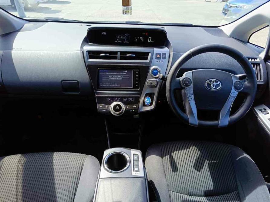 Toyota Prius Alpha I (ZVW40/41) Рестайлинг Тюмень  - изображение 16