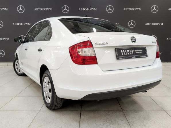 Skoda Rapid I с пробегом 2017 года, цена 800 000 рублей, 180210 км, лифтбек, Автокод Объявления