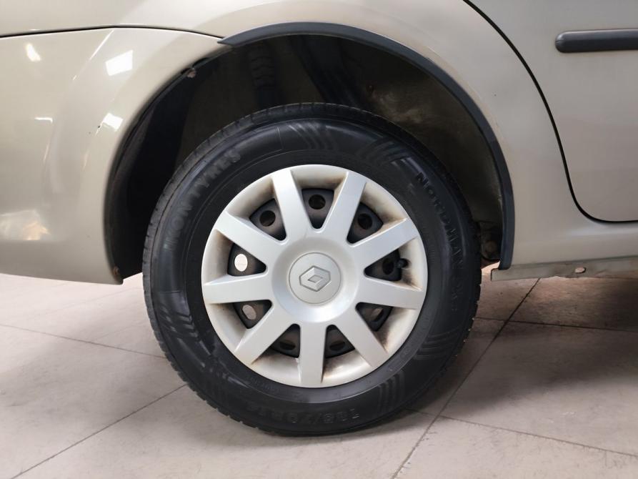Renault Logan I Рестайлинг Москва  - изображение 9