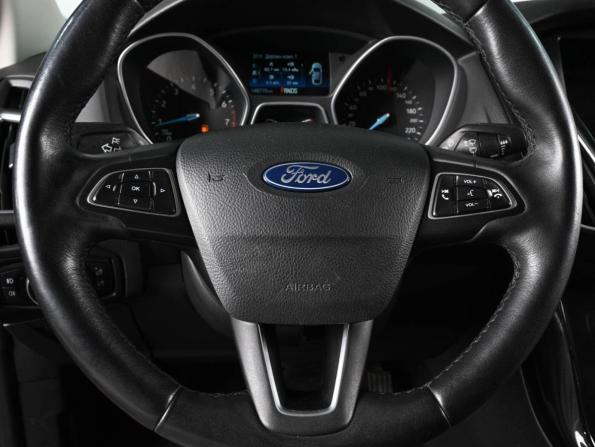 Ford Focus III Рестайлинг с пробегом 2018 года, цена 1 329 000 рублей, 148770 км, седан, Автокод Объявления