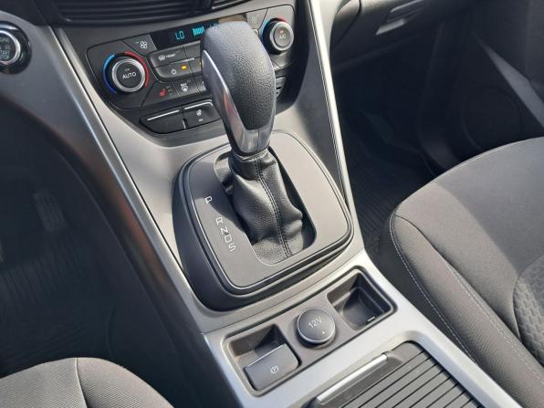 Ford Kuga II Рестайлинг с пробегом 2018 года, цена 1 870 000 рублей, 93637 км, внедорожник, Автокод Объявления