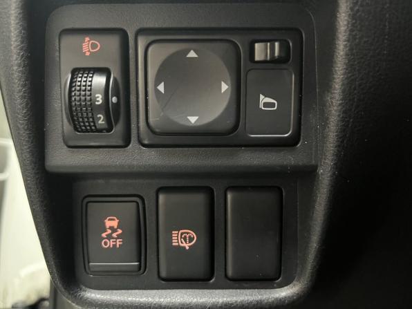 Nissan Juke I с пробегом 2012 года, цена 1 120 000 рублей, 109000 км, внедорожник, Автокод Объявления