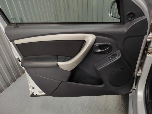 Renault Duster I с пробегом 2015 года, цена 1 070 000 рублей, 112845 км, внедорожник, Автокод Объявления