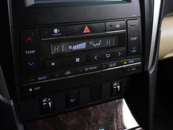 Toyota Camry VII (XV50) Рестайлинг с пробегом 2015 года, цена 2 229 000 рублей, 130320 км, седан, Автокод Объявления