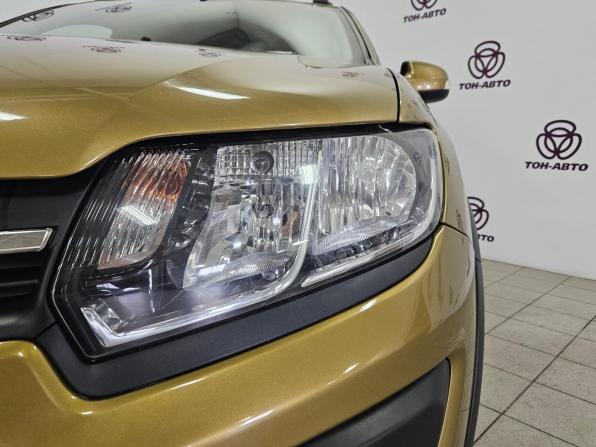Renault Sandero II с пробегом 2015 года, цена 1 000 000 рублей, 65734 км, хэтчбек, Автокод Объявления