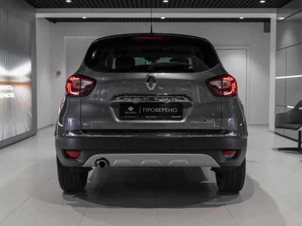 Renault Kaptur I с пробегом 2017 года, цена 1 875 000 рублей, 41201 км, внедорожник, Автокод Объявления