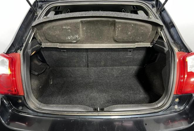 Toyota Auris I Рестайлинг с пробегом 2011 года, цена 890 000 рублей, 243534 км, хэтчбек, Автокод Объявления