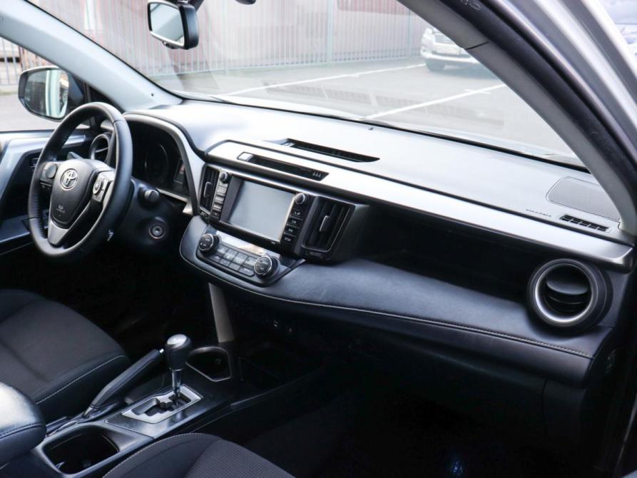 Toyota RAV4 IV (XA40) Рестайлинг Химки  - изображение 8