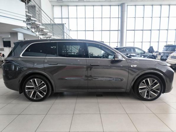 Li Auto (Lixiang) L9 I с пробегом 2023 года, цена 5 900 000 рублей, 67538 км, внедорожник, Автокод Объявления